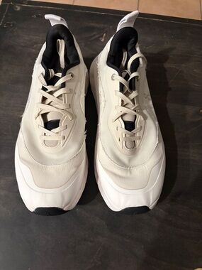 On Running Men's Off-White & Black Low-Top Sneakers special edition loewes